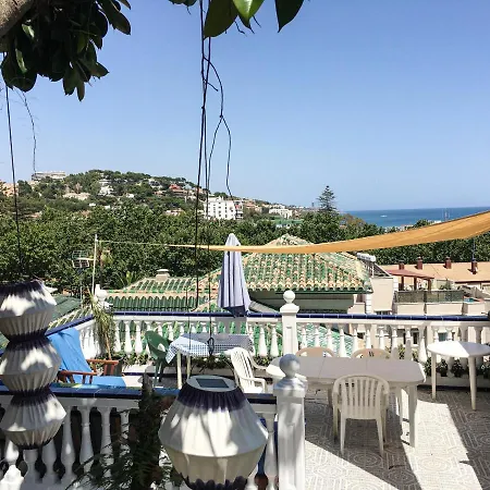 Beach And Center Backpackers Hostel