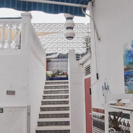 Beach And Center Backpackers Hostel *