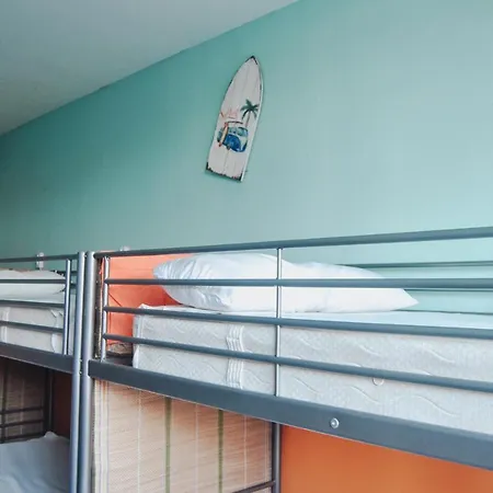 Beach And Center Backpackers Hostel