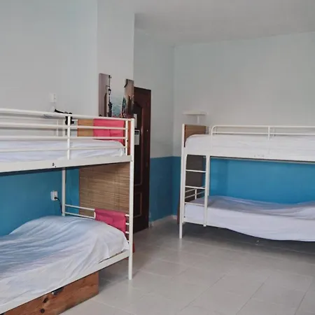 Beach And Center Backpackers Hostel *