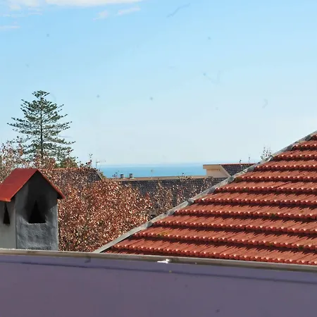 Beach And Center Backpackers Hostel
